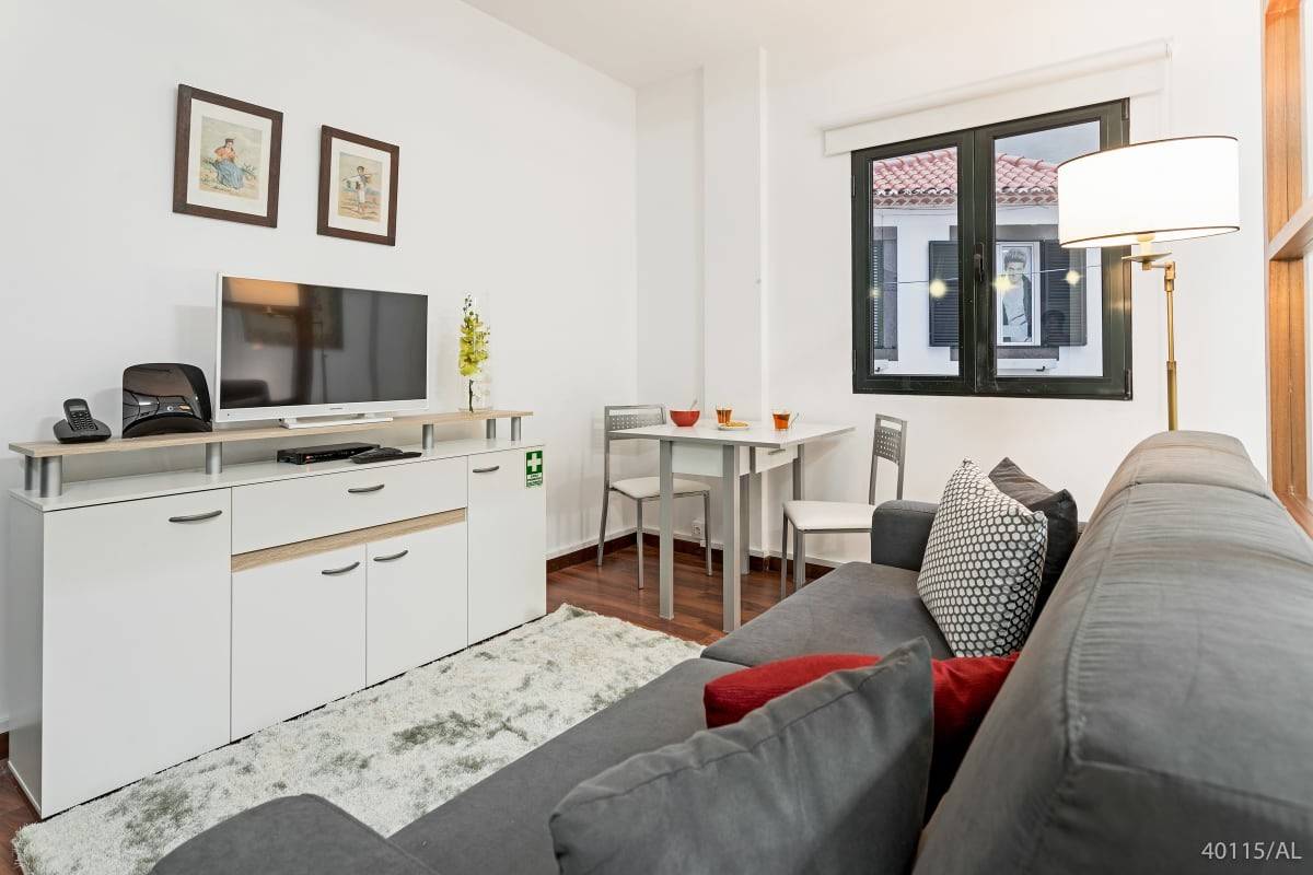 Apartamentai, stilingi studijos tipo apartamentai Funchal mieste 2