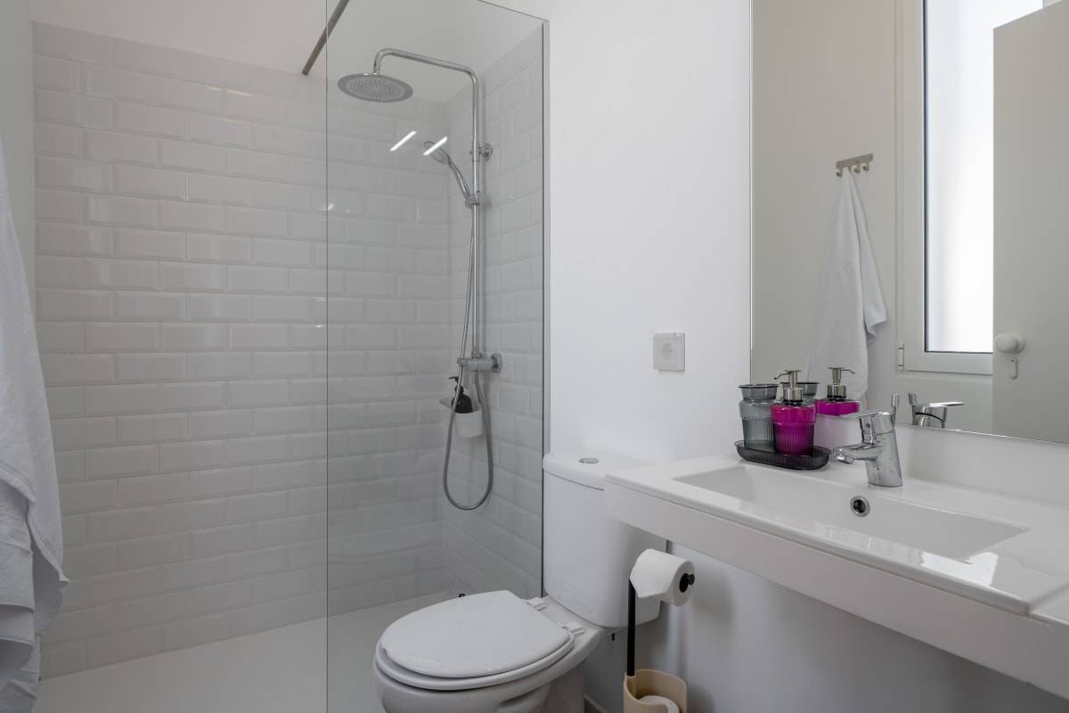 Apartamentai – Šviesa ir komfortas Funšalyje 1