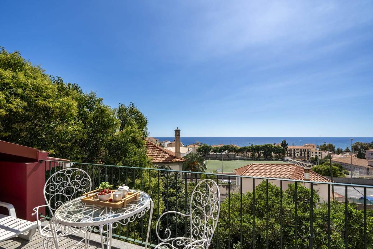 Atostogos Funšalyje, vaizdas į Atlanto vandenyną – Casa Strelitzia II 2