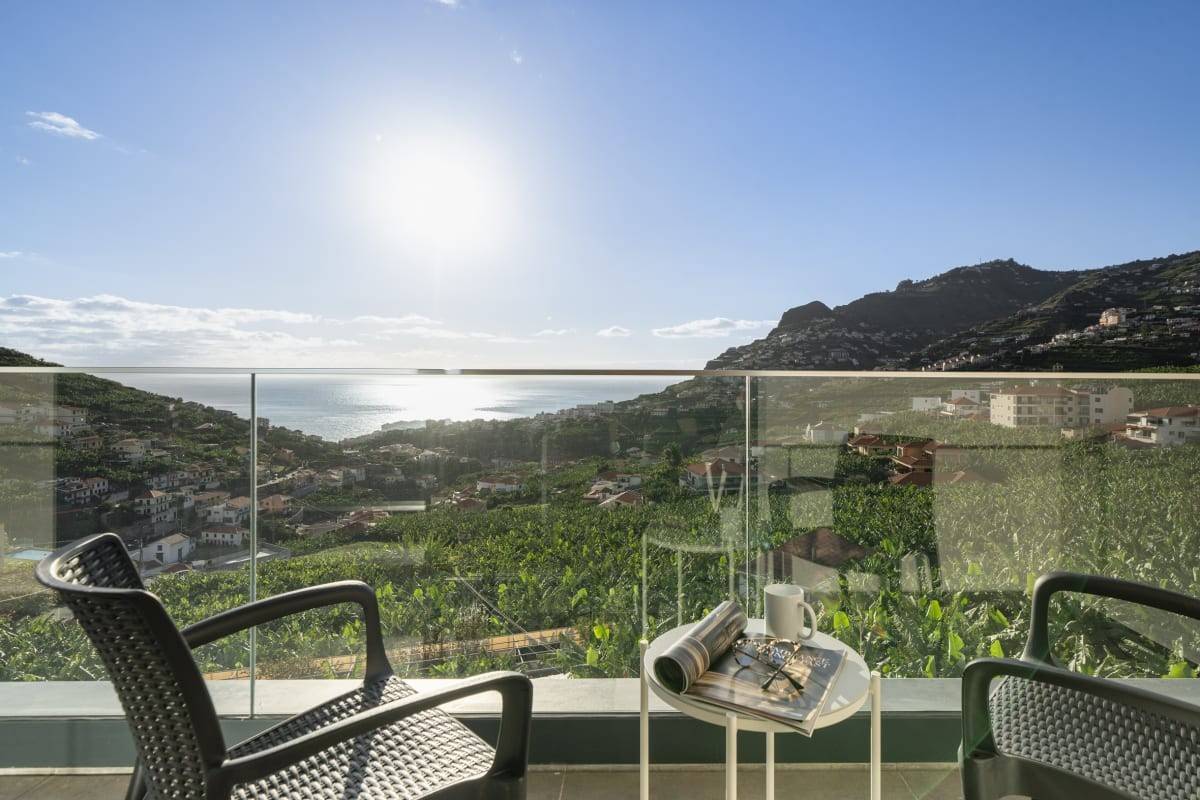Saraiva Hills - su Atlanto vandenyno vaizdais Câmara de Lobos 1