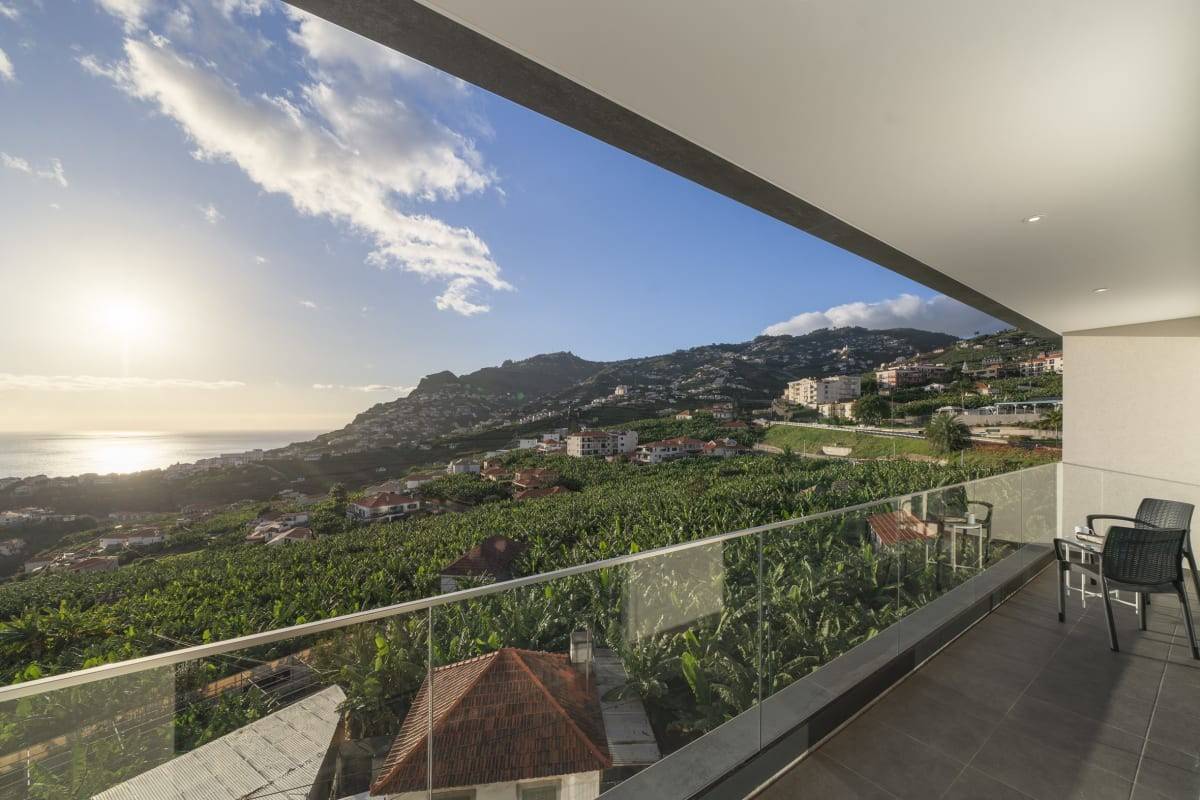 Saraiva Hills - su Atlanto vandenyno vaizdais Câmara de Lobos 2