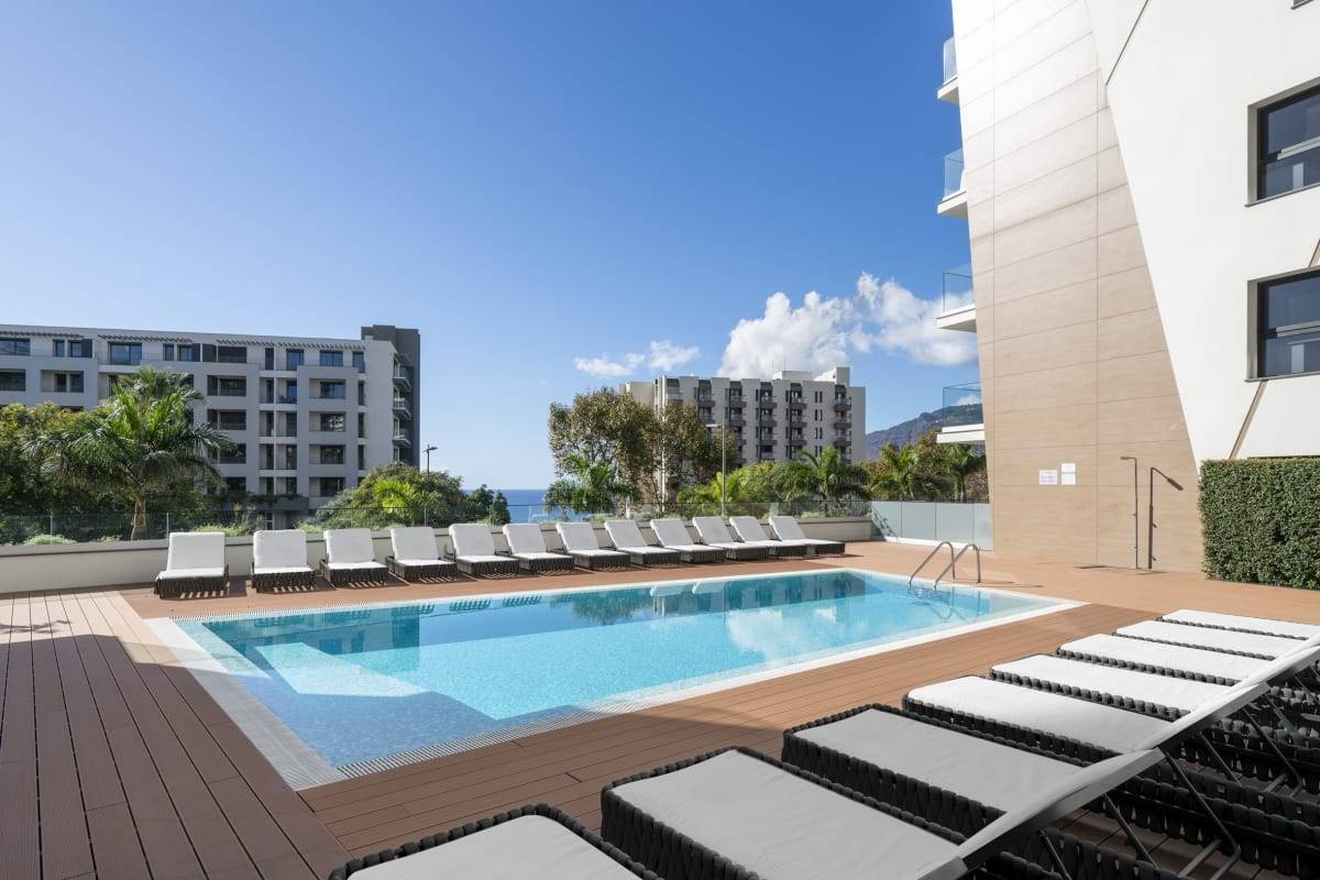 Apartamentai su baseinu Funšalyje – Apartamentai 3