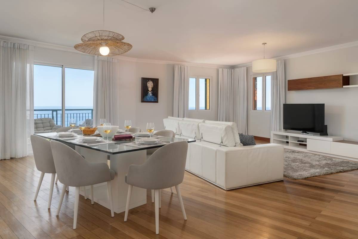 Apartamentai – Erdvė ir komfortas Funšalyje 3